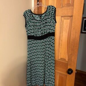 Lane Bryant 14/16 black and green pattern dress.